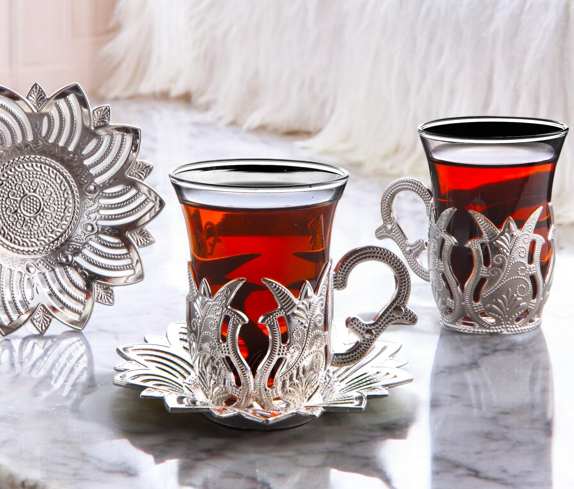 チャンミンSpecialセット Amazon.com | Alisveristime Turkish Tea Set for Six, Zamac Holders